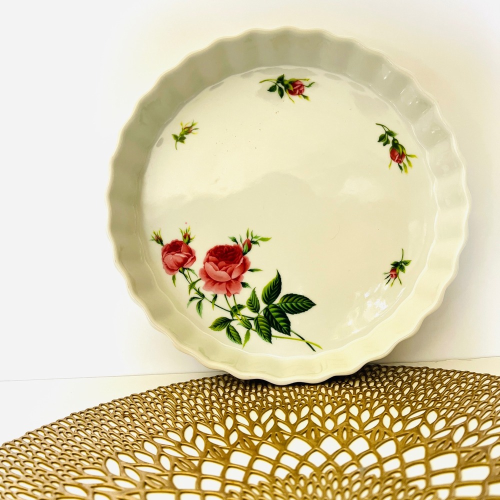 Christineholm Rose Quiche Dish Tart Pan Fluted Edges Cottagecore Floral‎ Design